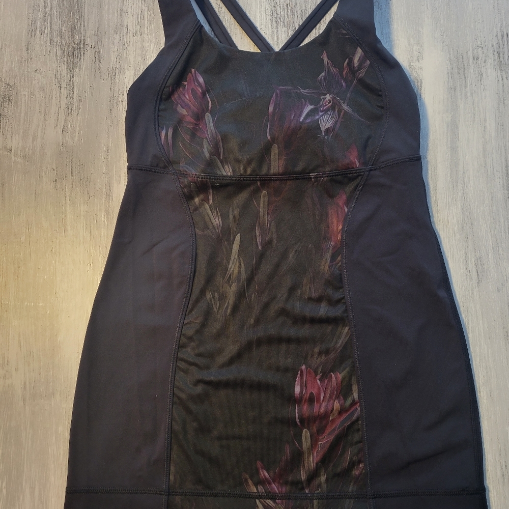 Lululemon Energy Tank - Picture 2 of 3